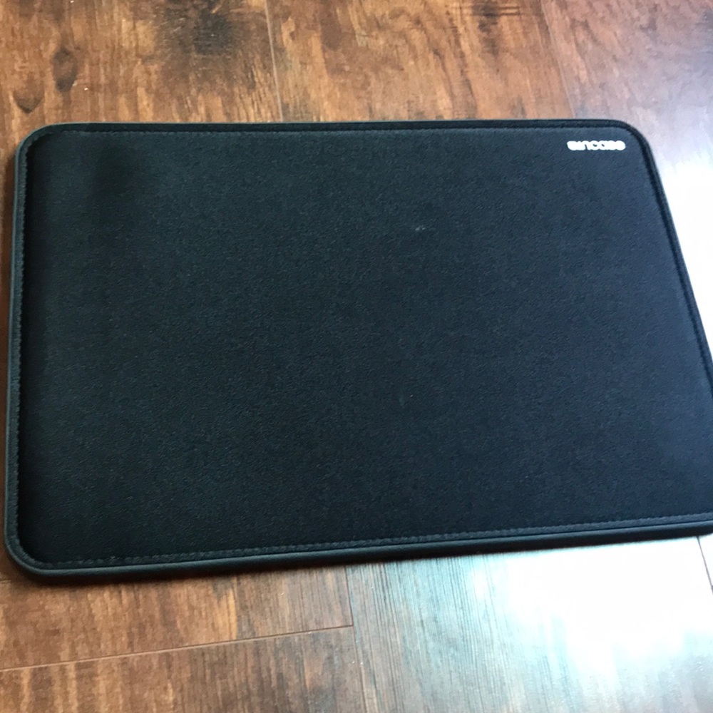 Incase MacBook Pro/air case 15"